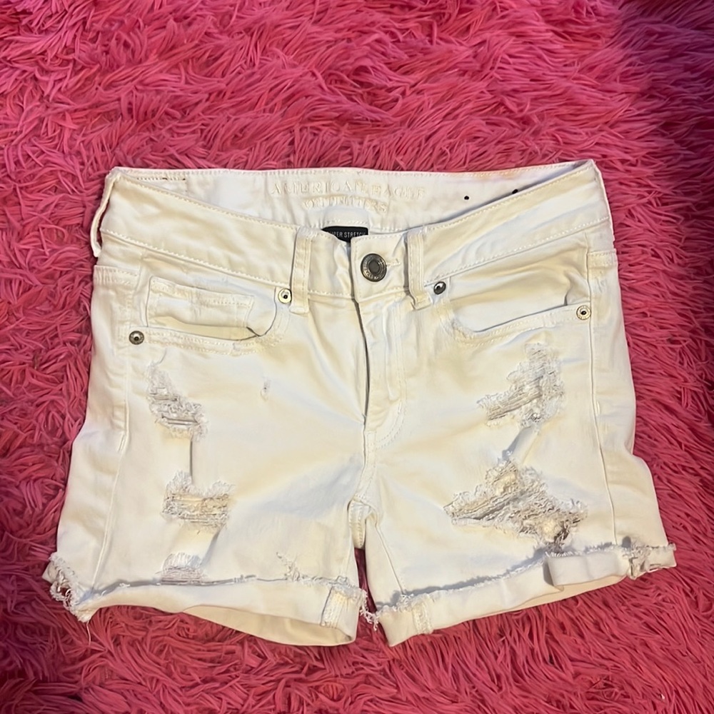 White American eagle shorts
